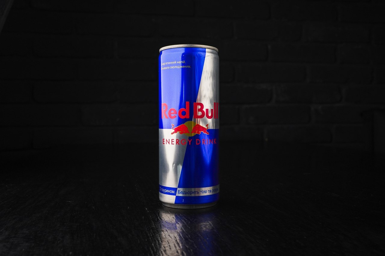 Напій Red Bull